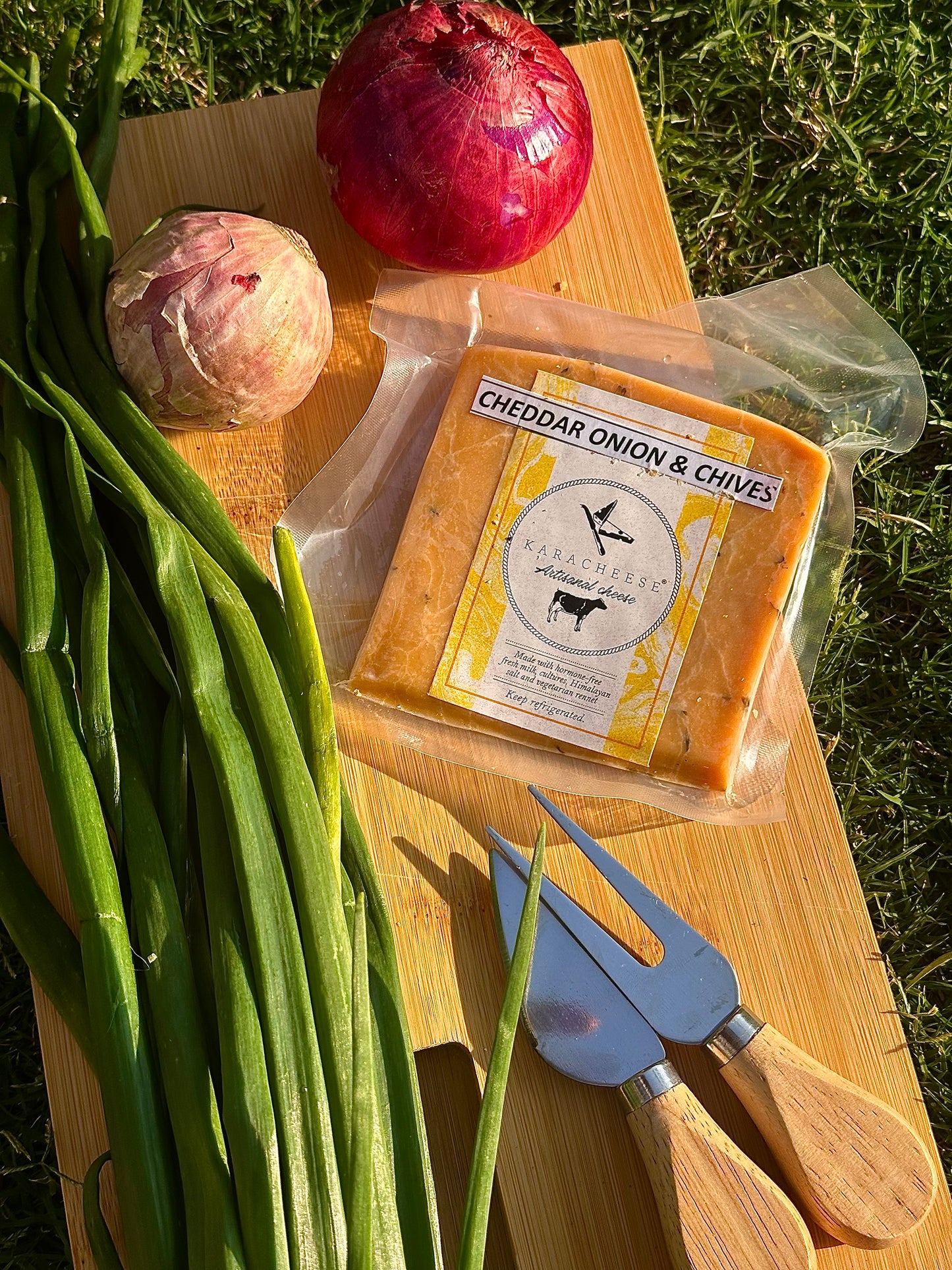 Cheddar with Onion & Chives